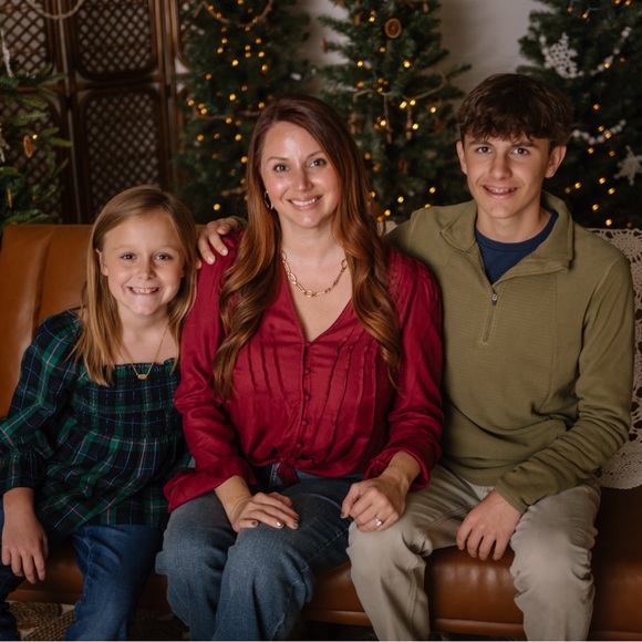 Meet your Posher, Ashley - Picture 3 of 3